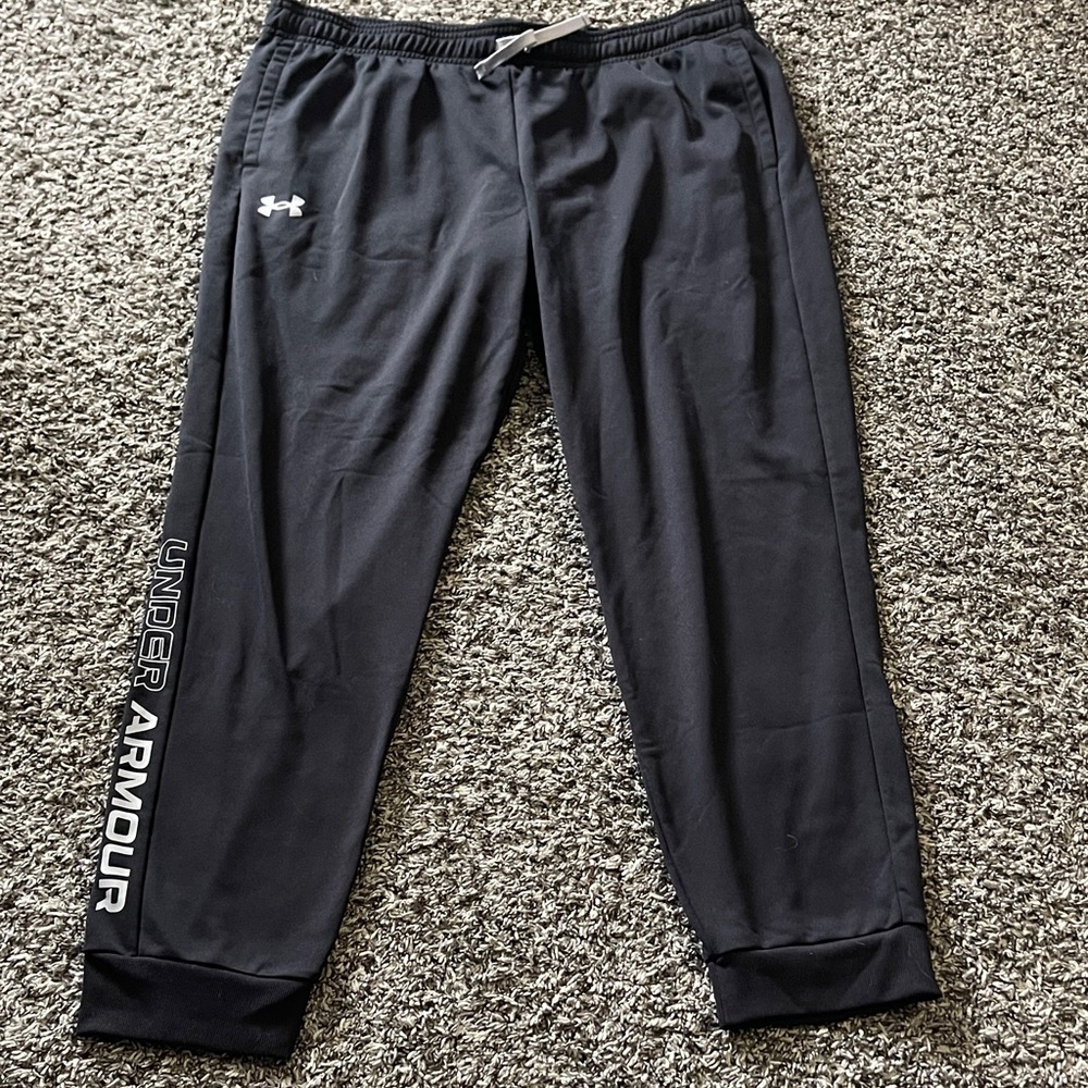Under Armour Black Athletic Pants (YXL)